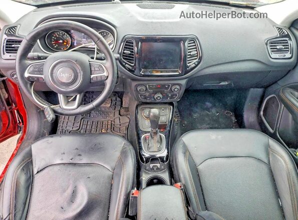 3C4NJDCB8KT645833 2019 JEEP COMPASS Red Dashboard view