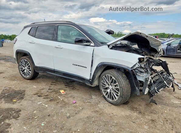 3C4NJDCB8NT110554 2022 JEEP COMPASS White Front right