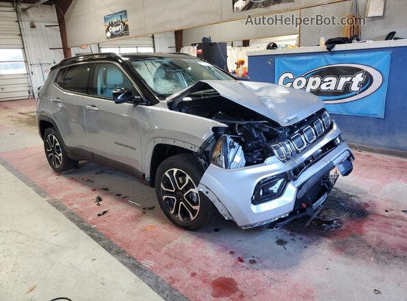 3C4NJDCB8NT200545 2022 JEEP COMPASS Silver Передня права чверть
