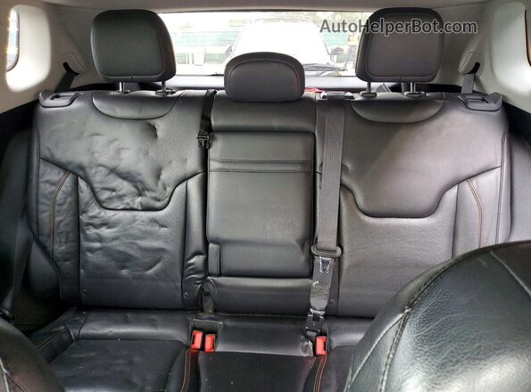3C4NJDCB9JT258982 2018 JEEP COMPASS Black უკანა სავარძლების ხედი