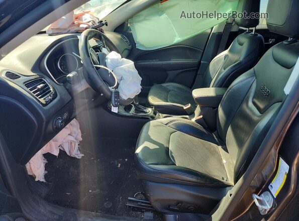 3C4NJDCB9KT652905 2019 JEEP COMPASS Gray Widok wnętrza z przodu