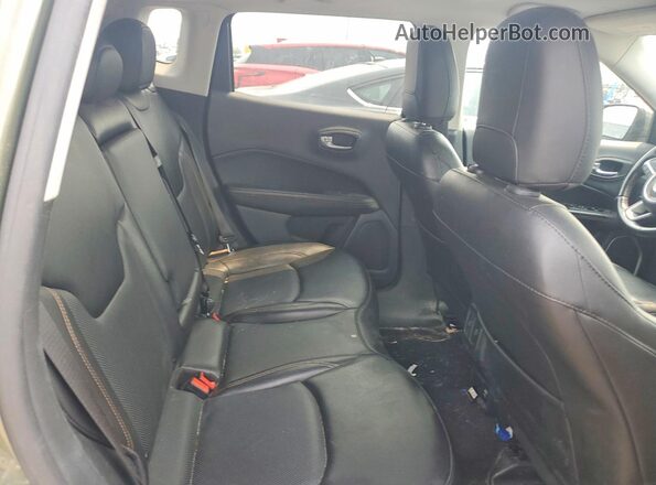 3C4NJDCB9MT521654 2021 JEEP COMPASS Green Vista interior trasera