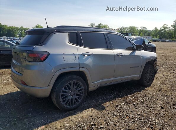 3C4NJDCB9NT116928 2022 JEEP COMPASS Серебряный Задняя правая четверть