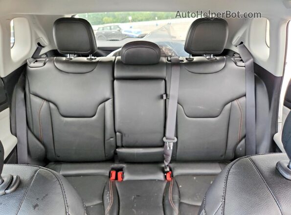 3C4NJDCB9NT183559 2022 JEEP COMPASS White უკანა სავარძლების ხედი