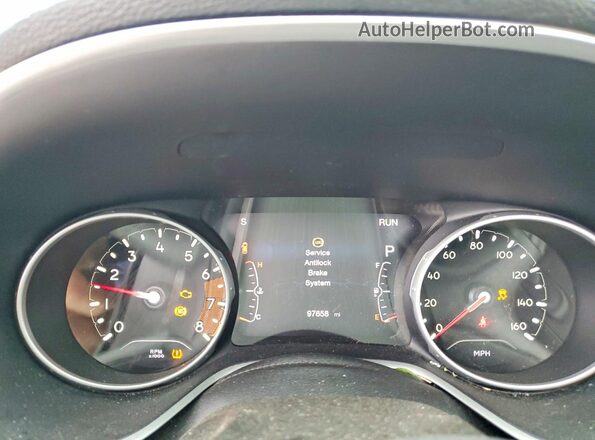 3C4NJDCBXJT100361 2018 JEEP COMPASS Черный Вид щитка приборов