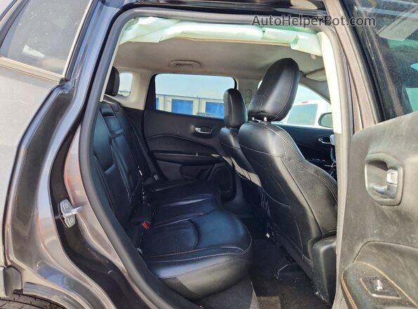3C4NJDCBXKT616771 2019 JEEP COMPASS Gray უკანა სავარძლების ხედი