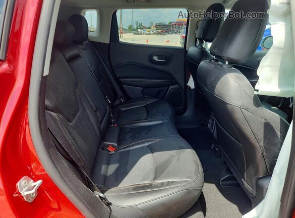 3C4NJDCBXMT515734 2021 JEEP COMPASS Red Vista interior trasera