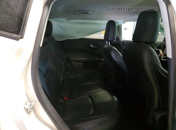 3C4NJDCBXMT550807 2021 JEEP COMPASS White Widok wnętrza z tyłu