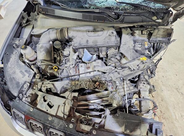 3C4NJDCN0PT533304 2023 JEEP COMPASS Silver Շարժիչի բաժամունքի տեսք