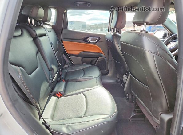 3C4NJDCN0RT157867 2024 JEEP COMPASS White უკანა სალონის ხედი