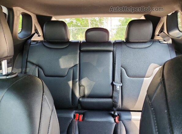 3C4NJDCN0ST599912 2025 JEEP COMPASS White Вид задніх сидінь