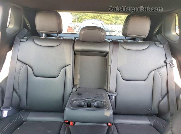 3C4NJDCN0ST605546 2025 JEEP COMPASS Blue Rear seats view