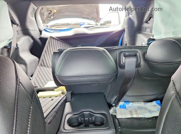 3C4NJDCN0TT178645 2026 JEEP COMPASS Blue Вид задніх сидінь