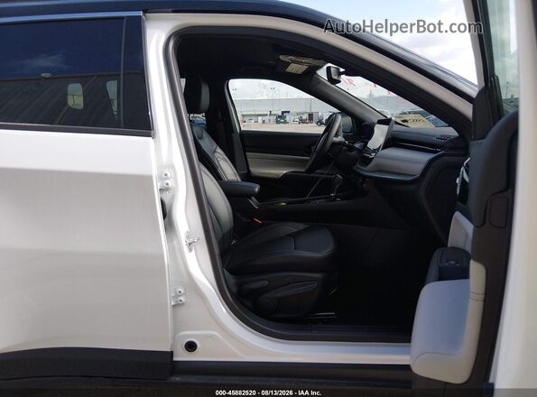 3C4NJDCN0TT212003 2026 JEEP COMPASS White Սալոնի դիմացի տեսք