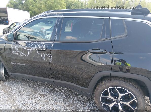 3C4NJDCN0TT221039 2026 JEEP COMPASS Black Widok wnętrza 360 stopni