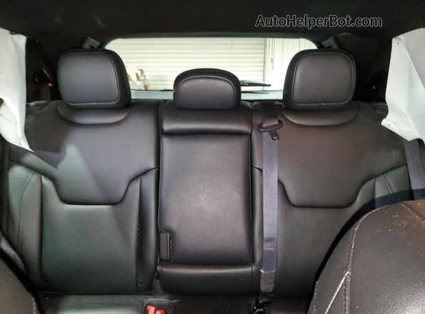 3C4NJDCN1TT184437 2026 JEEP COMPASS Серебряный Вид задних сидений