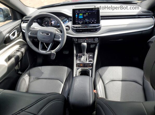 3C4NJDCN1TT203097 2026 JEEP COMPASS Blue Dashboard view