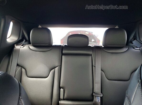 3C4NJDCN1TT203097 2026 JEEP COMPASS Blue Rear seats view