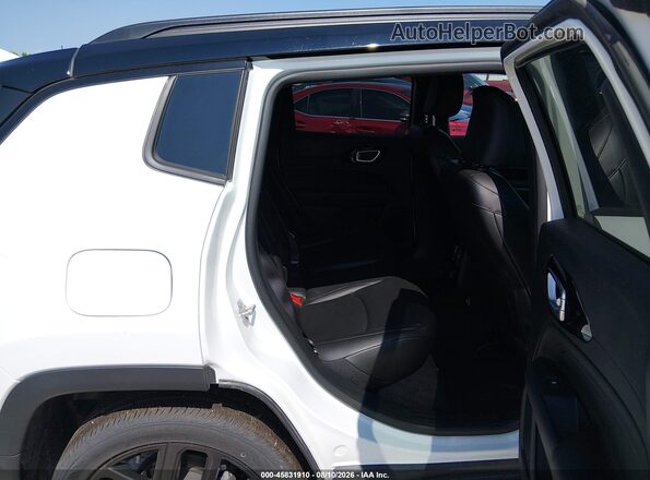 3C4NJDCN1TT214486 2026 JEEP COMPASS White Vista de la etiqueta del VIN