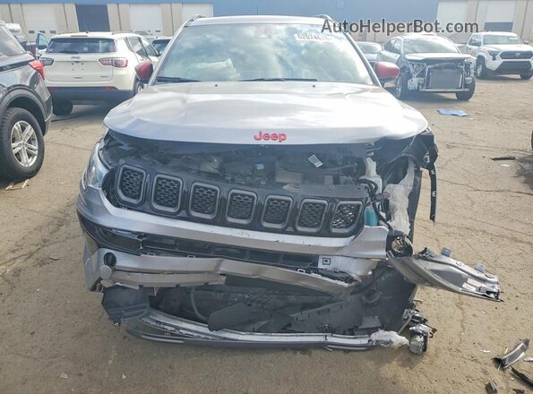3C4NJDCN2PT500823 2023 JEEP COMPASS Silver Դիմացի տեսք