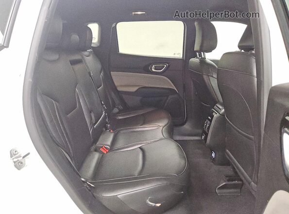 3C4NJDCN2ST513144 2025 JEEP COMPASS Белый Вид задней части салона