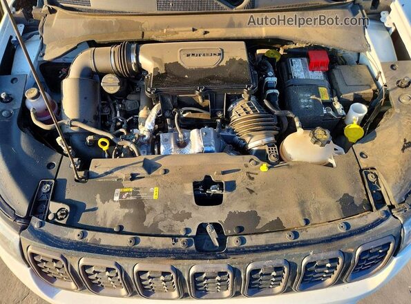 3C4NJDCN2TT177433 2026 JEEP COMPASS White Вид задньої частини салону