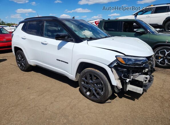 3C4NJDCN3RT129884 2024 JEEP COMPASS Белый Передняя правая четверть