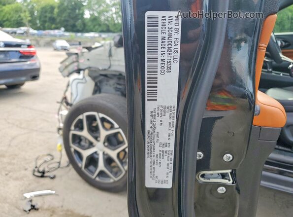 3C4NJDCN3RT153358 2024 JEEP COMPASS Black Панорамний вид салону 360°