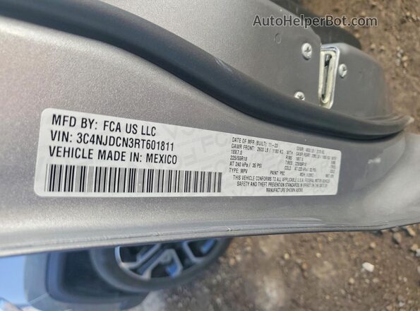 3C4NJDCN3RT601811 2024 JEEP COMPASS Silver VIN კოდის სტიკერის ხედი