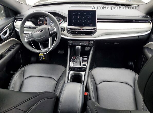 3C4NJDCN3ST579377 2025 JEEP COMPASS Silver Вид панелі приладів