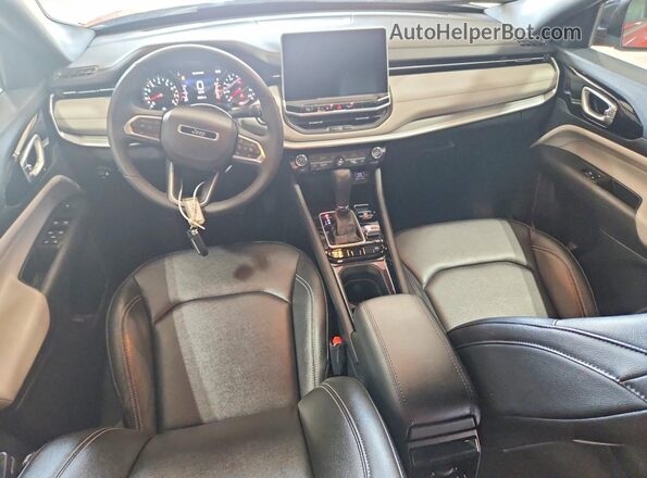 3C4NJDCN3ST619571 2025 JEEP COMPASS Red Вид панелі приладів