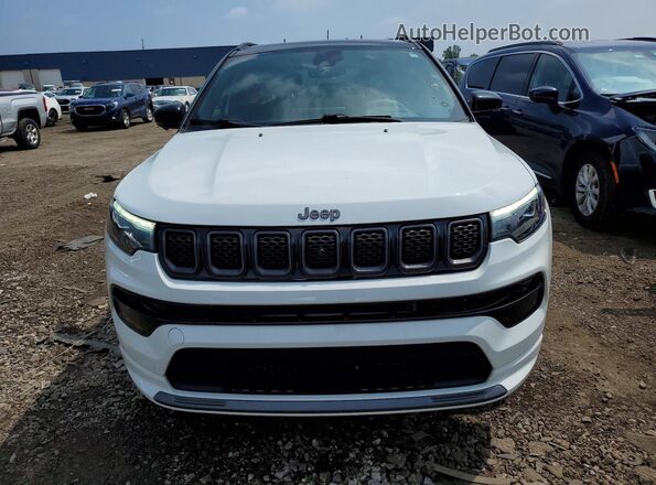 3C4NJDCN4PT500645 2023 JEEP COMPASS Белый Вид спереди