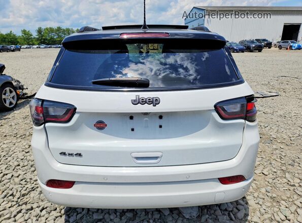 3C4NJDCN4ST569134 2025 JEEP COMPASS White Widok z tyłu