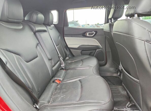 3C4NJDCN4ST586029 2025 JEEP COMPASS Красный Вид задней части салона