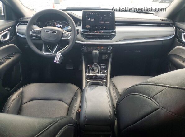 3C4NJDCN4ST598410 2025 JEEP COMPASS White Вид панелі приладів