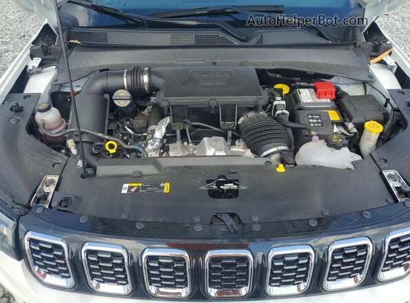 3C4NJDCN4ST598410 2025 JEEP COMPASS White Вид задньої частини салону