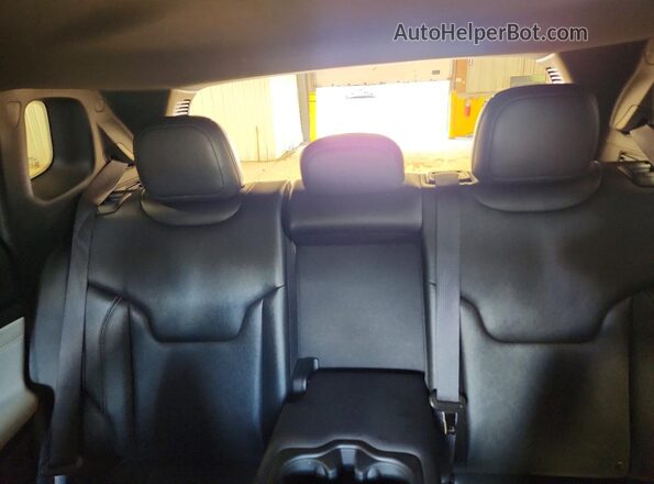3C4NJDCN5ST507967 2025 JEEP COMPASS Silver Вид задніх сидінь