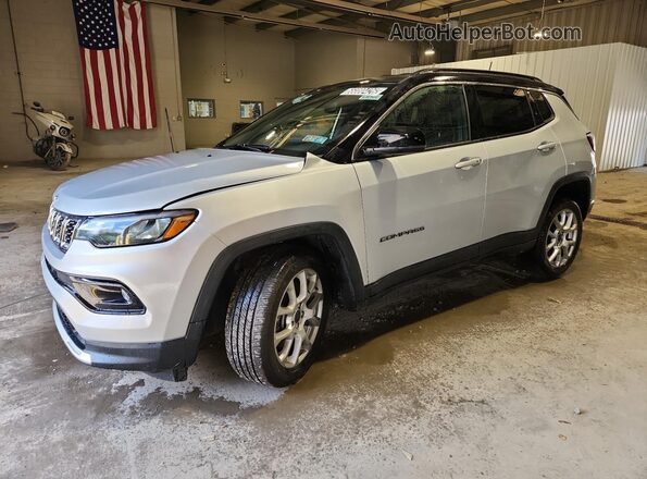 3C4NJDCN5ST507967 2025 JEEP COMPASS Silver 