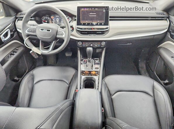 3C4NJDCN5ST569451 2025 JEEP COMPASS Silver წინა პანელის ხედი