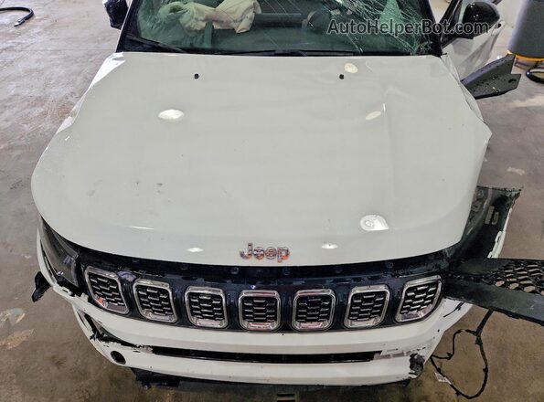 3C4NJDCN5ST581678 2025 JEEP COMPASS Белый Вид подкапотного пространства