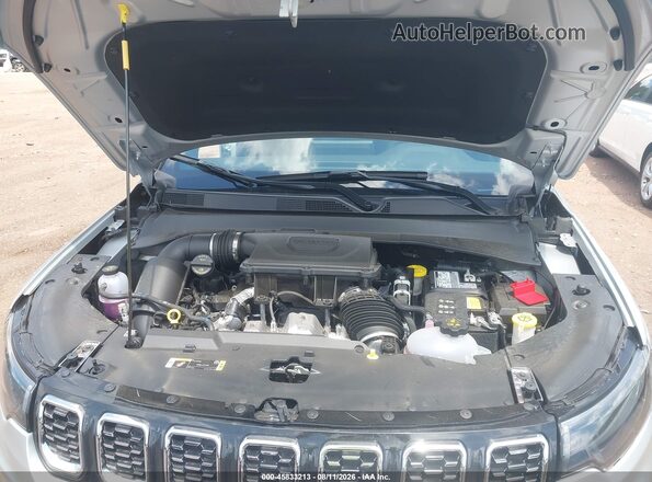 3C4NJDCN5TT225636 2026 JEEP COMPASS Серебряный Вид сзади