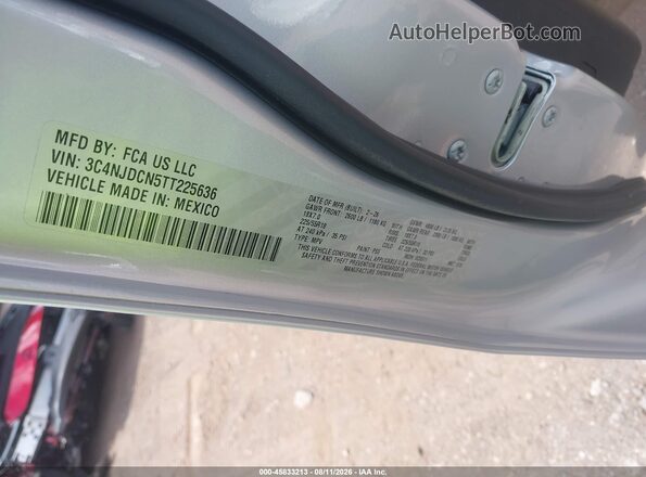 3C4NJDCN5TT225636 2026 JEEP COMPASS Серебряный Вид подкапотного пространства