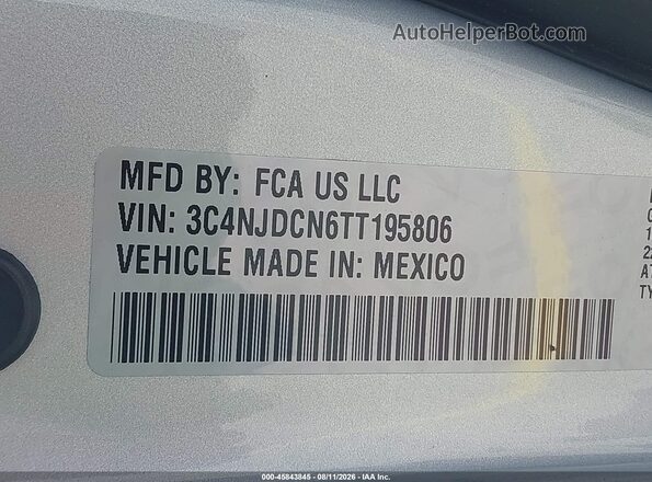 3C4NJDCN6TT195806 2026 JEEP COMPASS Silver Вид підкапотного простору