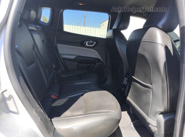 3C4NJDCN7ST518338 2025 JEEP COMPASS Gray Вид задньої частини салону