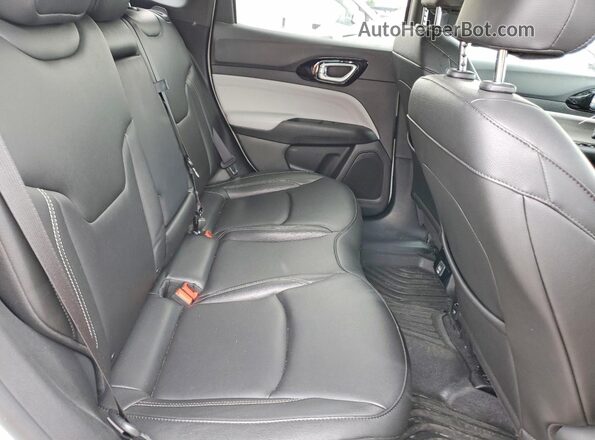 3C4NJDCN7ST528139 2025 JEEP COMPASS White უკანა სალონის ხედი