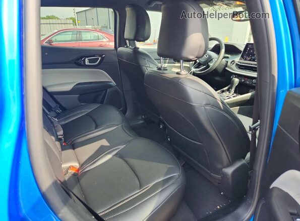 3C4NJDCN7ST601414 2025 JEEP COMPASS Blue Rear interior view