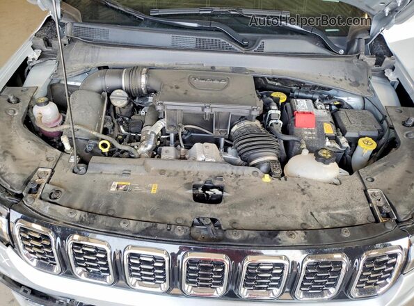 3C4NJDCN7ST613918 2025 JEEP COMPASS Silver Вид підкапотного простору