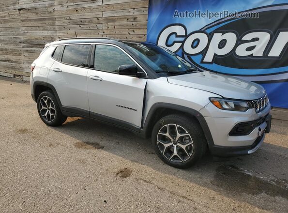 3C4NJDCN7ST613918 2025 JEEP COMPASS Silver 