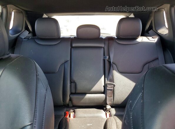 3C4NJDCN8PT571380 2023 JEEP COMPASS White Widok tylnych siedzeń