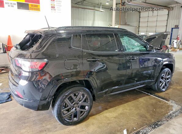 3C4NJDCN8RT171810 2024 JEEP COMPASS Black Tył prawy